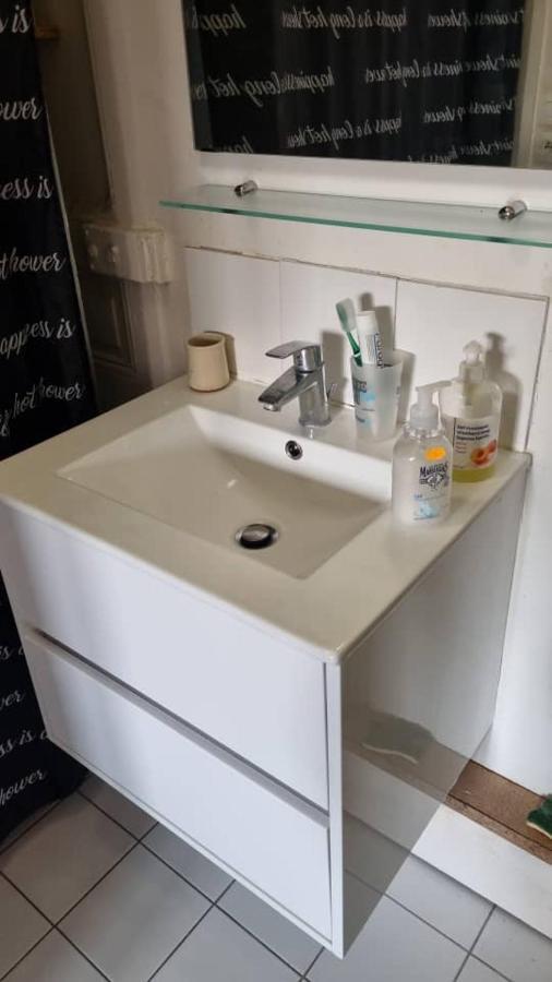 Charmant 2 Pieces Clichy Levallois Экстерьер фото